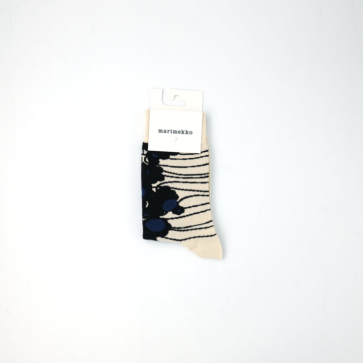 Kasvaa Lammet ブラック×オフホワイト