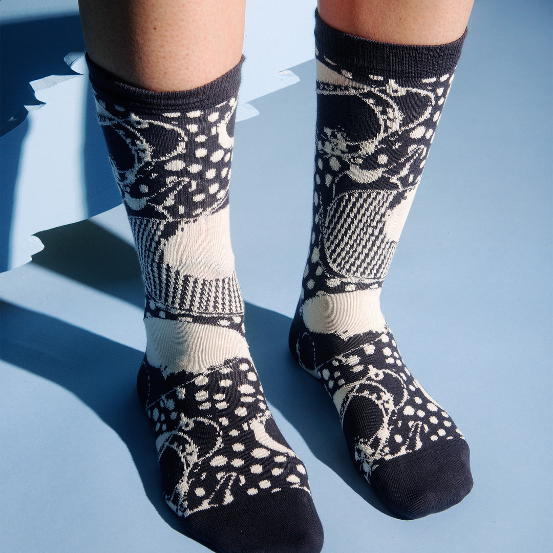 Bird In Face Socks Femme Black White Cream