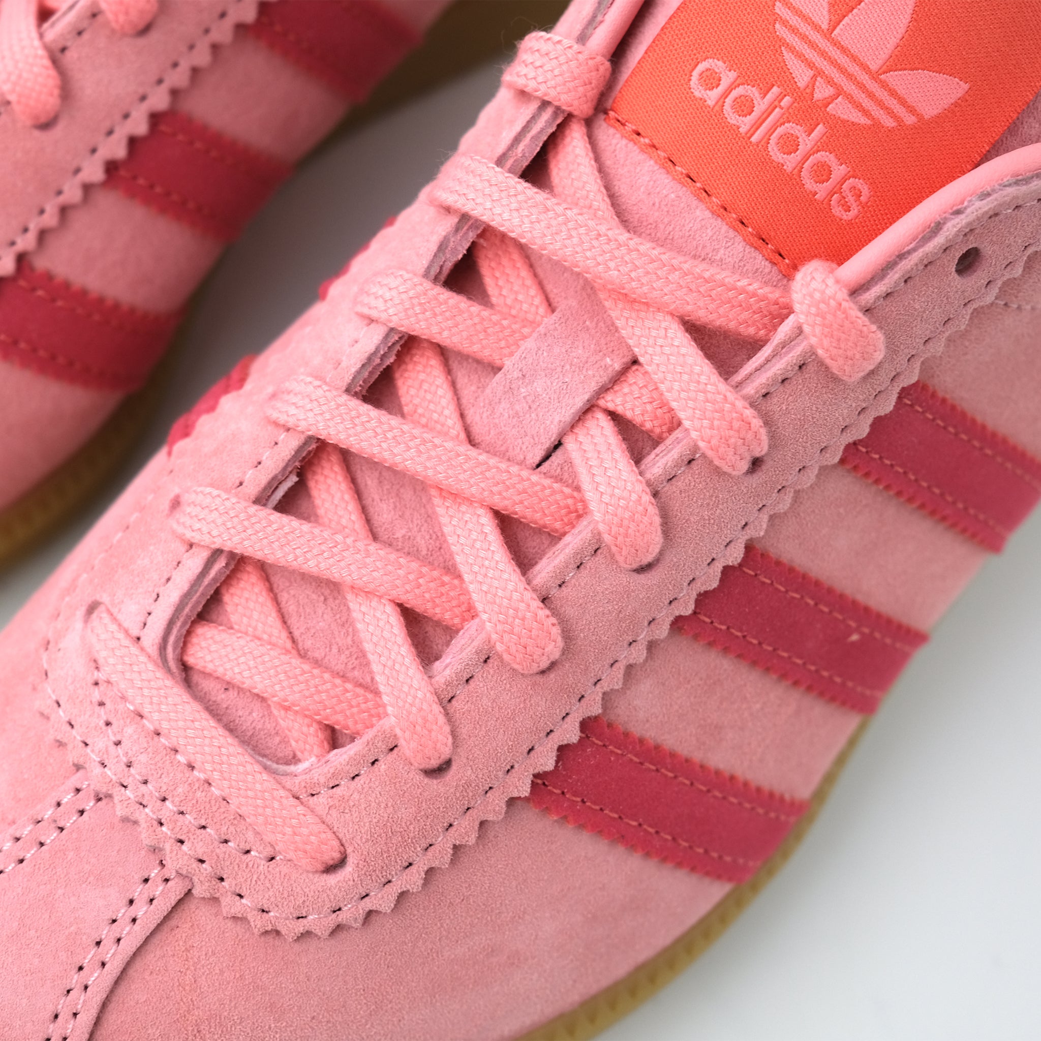 関税送料込♪adidas/Bermuda W Semi Pink Spark Adidas Bermuda W Semi Pink Spark, Preloved Scarlet & Gum