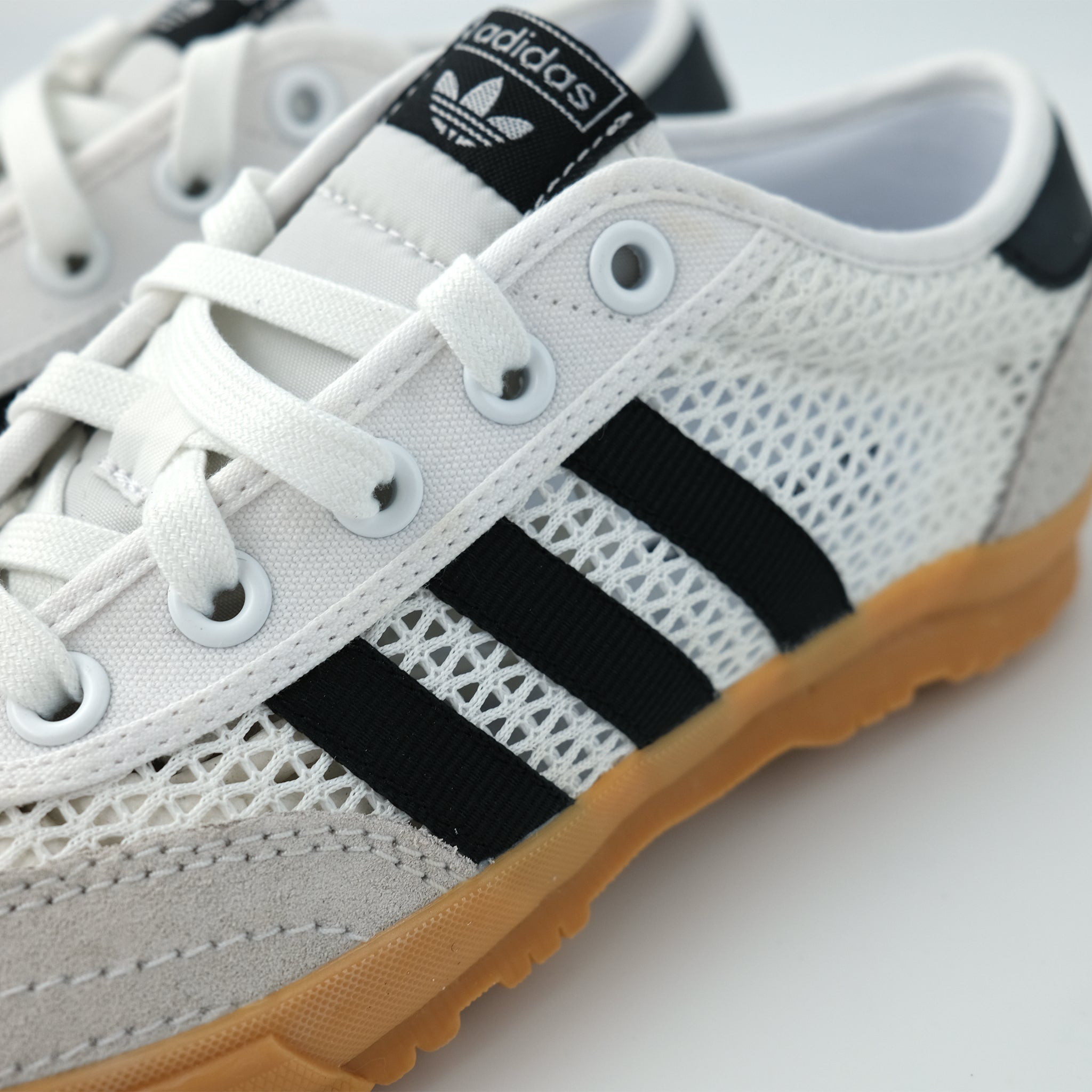 スニーカー ADIDAS TISCHTENNIS IH7995 4FK1374 IH7995 adidas Originals Tischtennis Footwear White Core