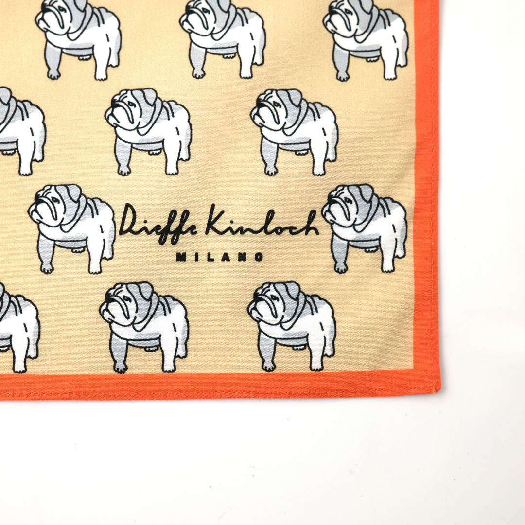 LONDON "BULLDOG ALL OVER" コットン ハンカチーフ (クラシック) BEIGE×ORANGE