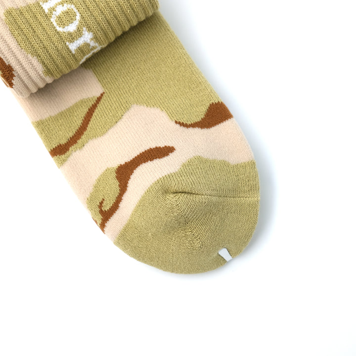 DESERT CAMO TEXT LOGO SOCKS TAN