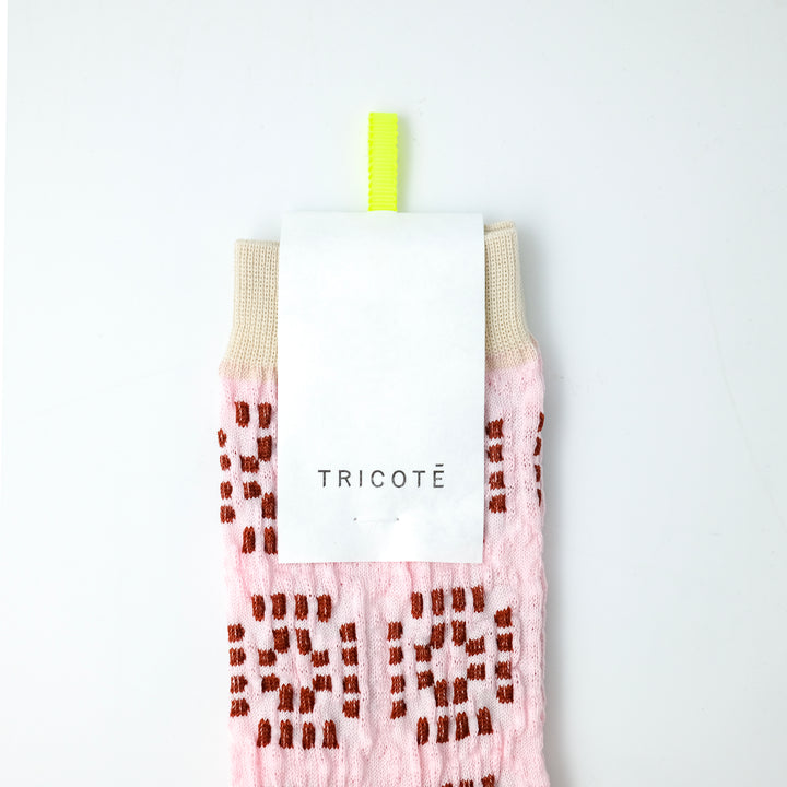 CROCHET PATTERNED BUMPY SOCKS PINK