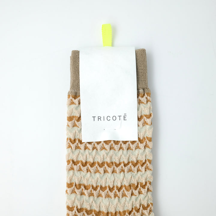 WAVE BORDER BUMPY SOCKS BROWN