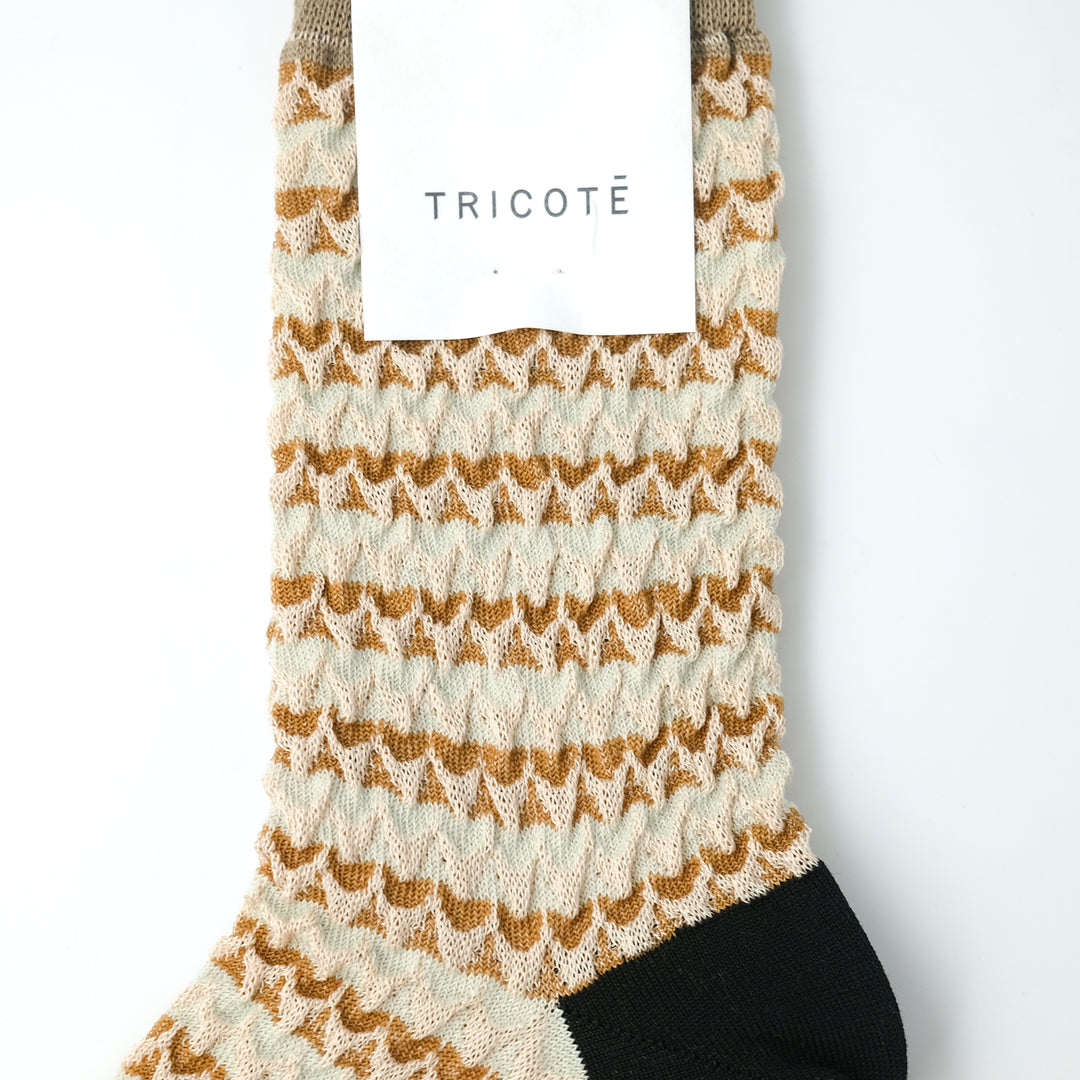 WAVE BORDER BUMPY SOCKS BROWN
