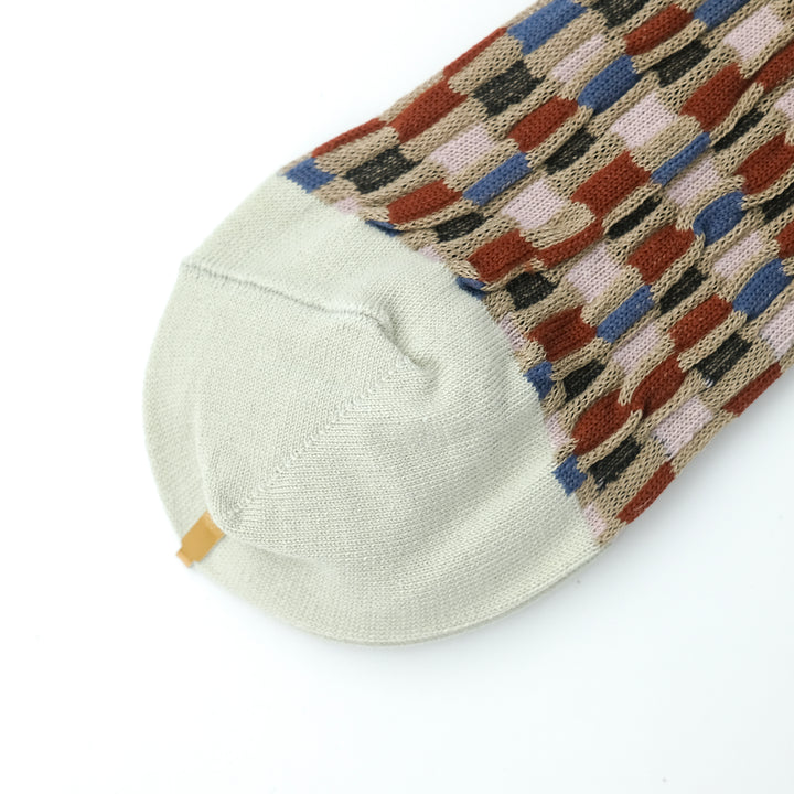 BUMPY CHECKERD SOCKS BROWN