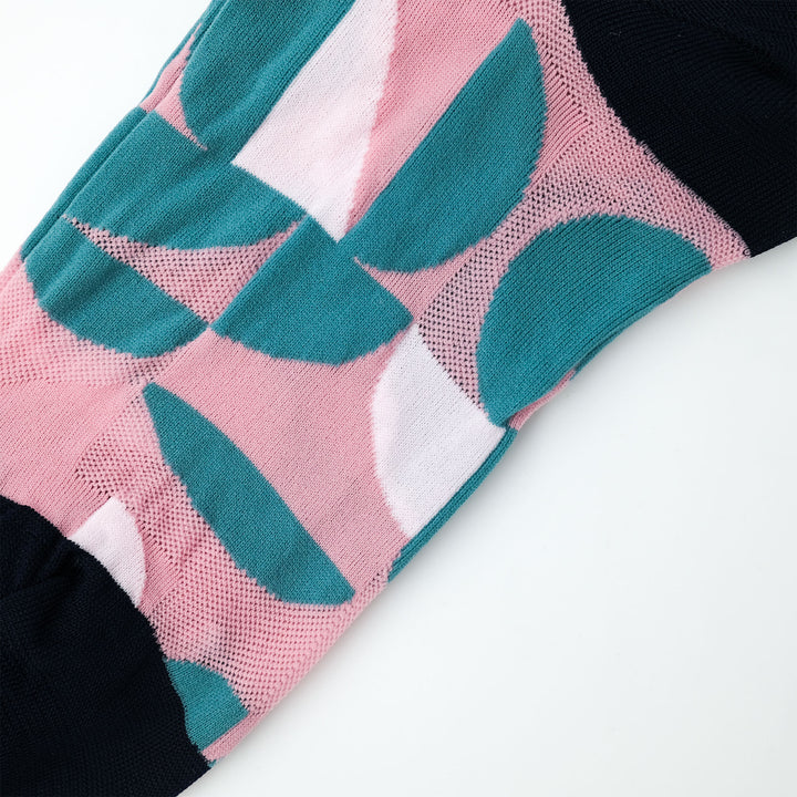 GEOMETRIC MESH SOCKS PINK