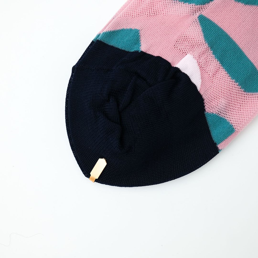 GEOMETRIC MESH SOCKS PINK