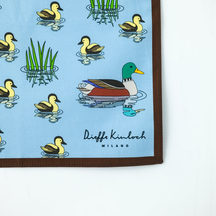 COMO "MAMA & DUCKLINGS A.O." コットン ハンカチーフ（クラシック）BLUE×BROWN