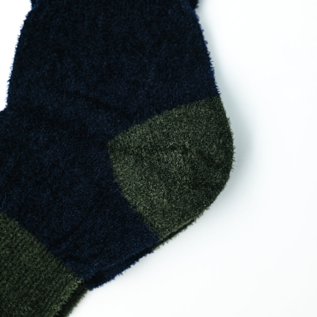 GATHER LOOSE HIGH SOCKS NAVY