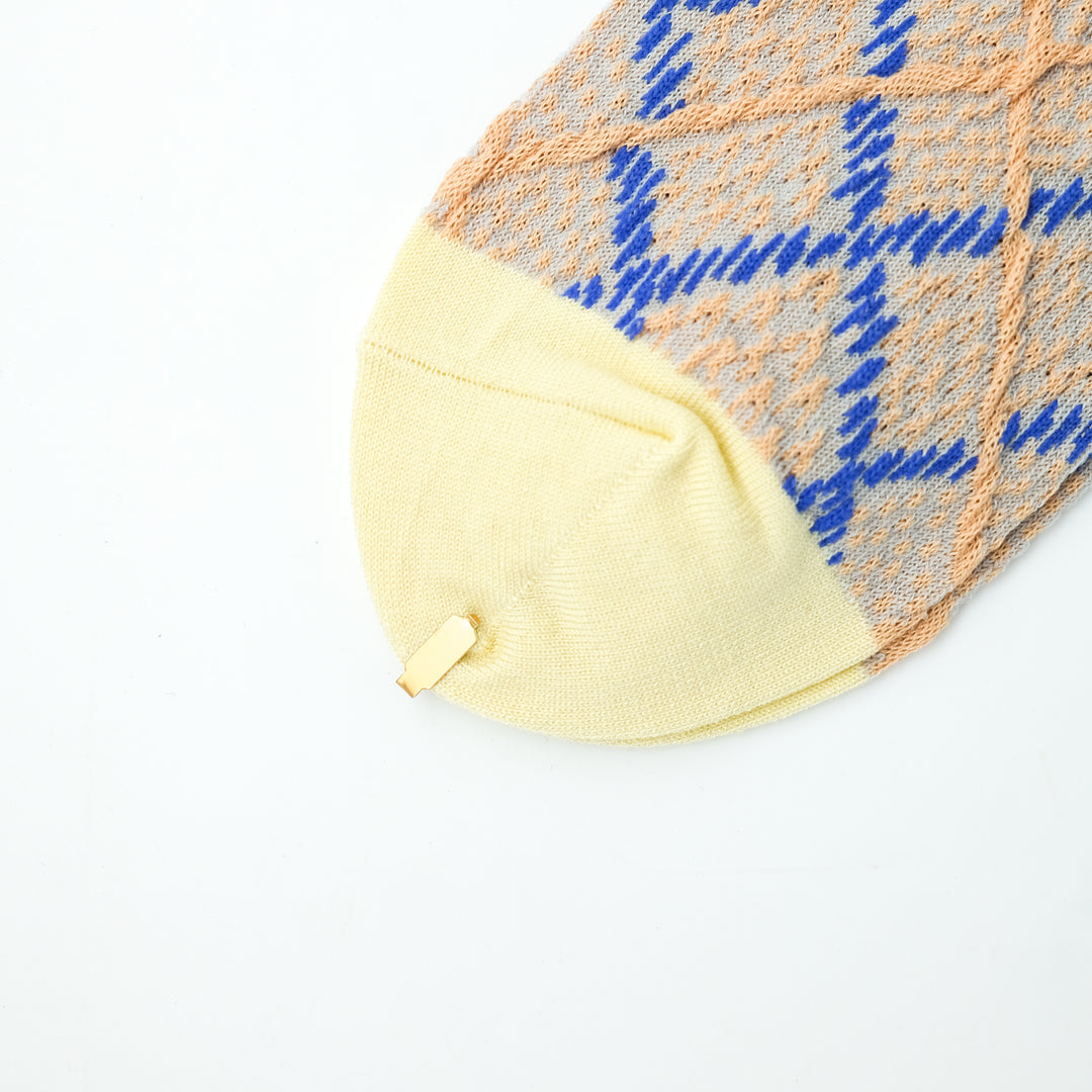 ARGYLE BUMPY SOCKS BEIGE