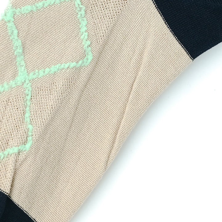 DIAMOND SHAPE FLUFFY SOCKS BEIGE