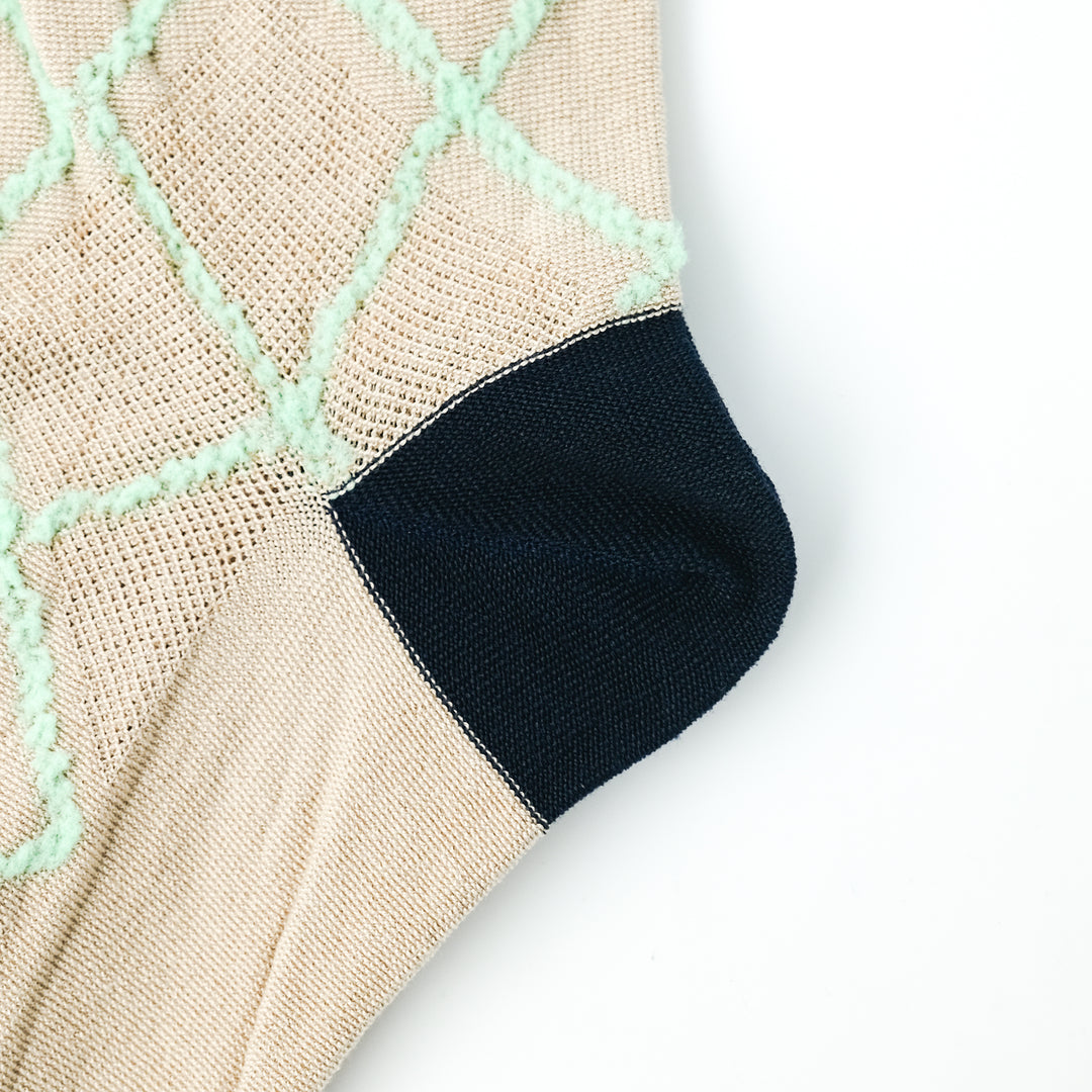 DIAMOND SHAPE FLUFFY SOCKS BEIGE