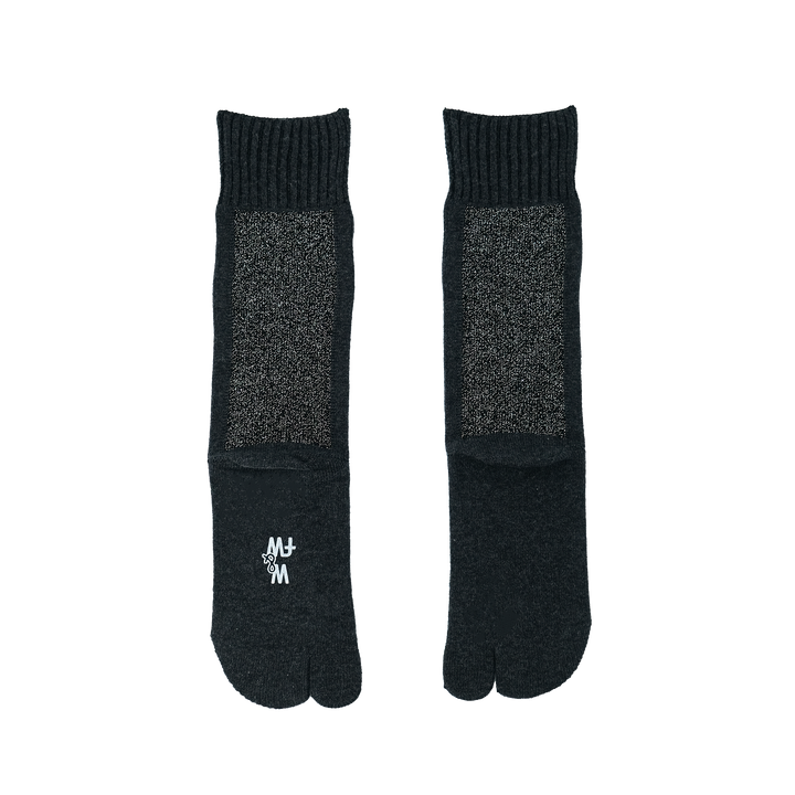 コットンバックラインラメTABIソックス CHACOAL×BLACK LAME