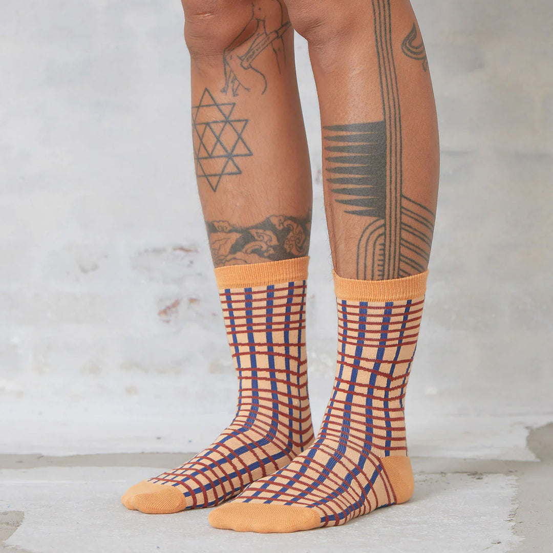 Loose Grid Femme Socks ORANGE BROWN GRID