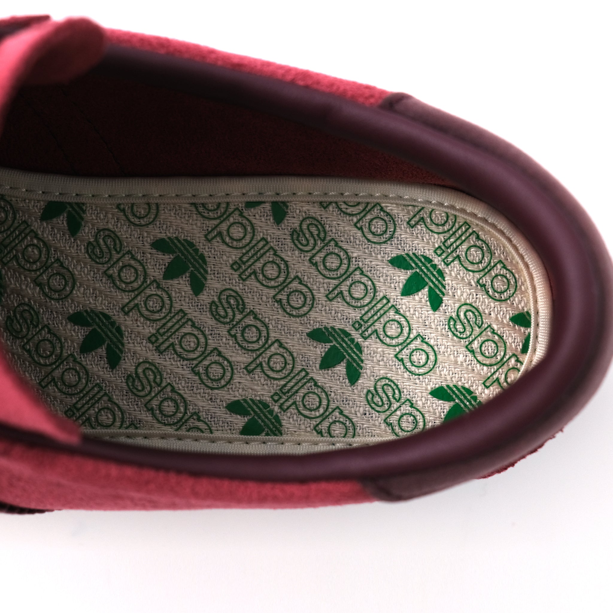 adidas Originals タバコ グルーエン / TOBACCO GRUEN CBURGU/MAROON