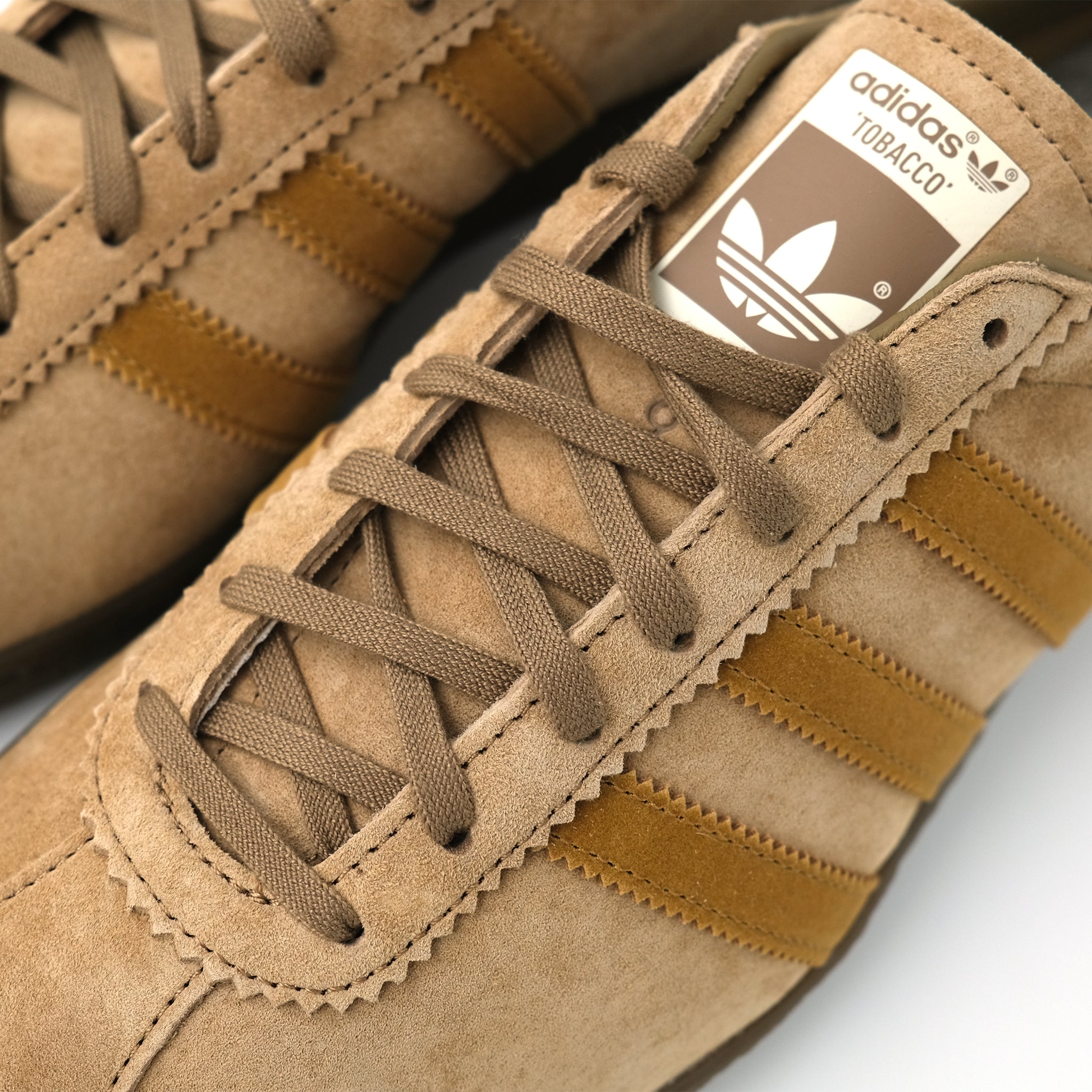 adidas Originals タバコ グルーエン / TOBACCO GRUEN PANTONE