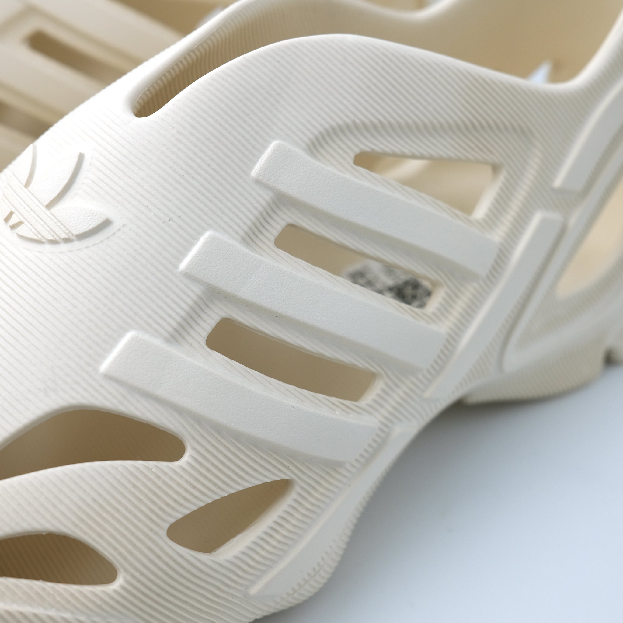 U adidas adiFOMスーパーノヴァ ワンダーホワイト IF3917 Men's adidas Originals Adifom Supernova Shoes | Chicago City