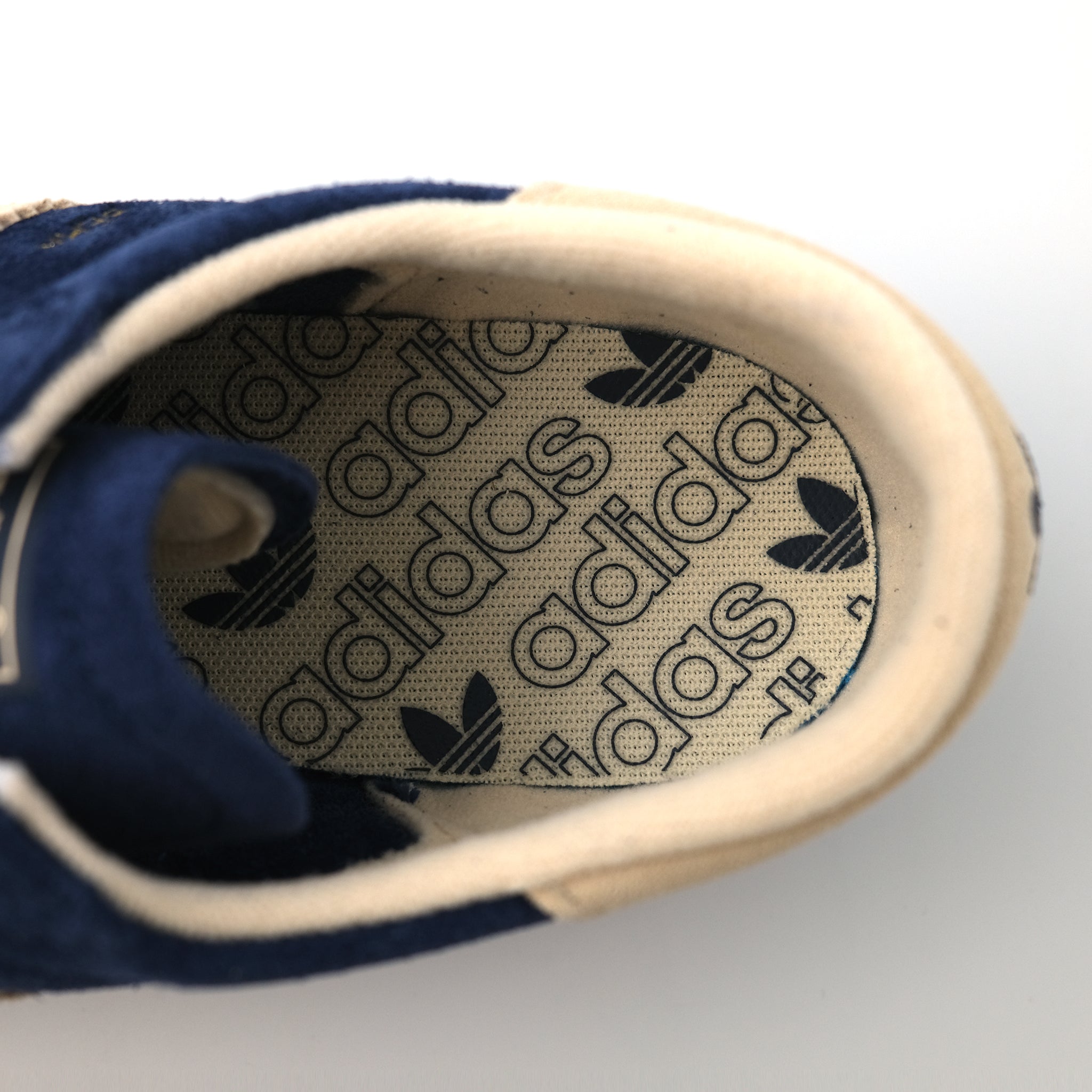adidas Originals ベルン / Bern W NIGHT INDIGO/SAND STRATA/GUM