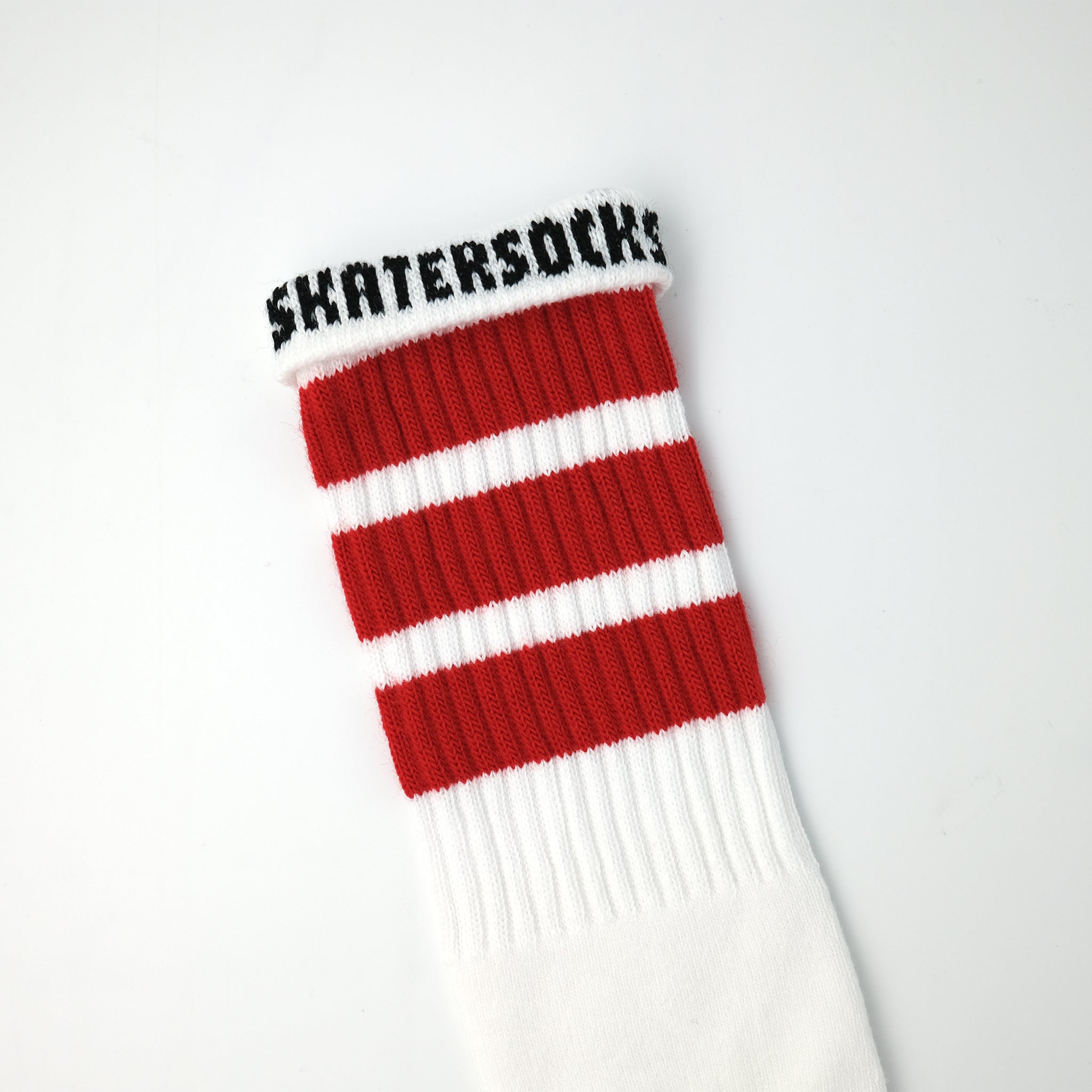 19インチ ラインチューブソックス RED – SOCKSTORE™