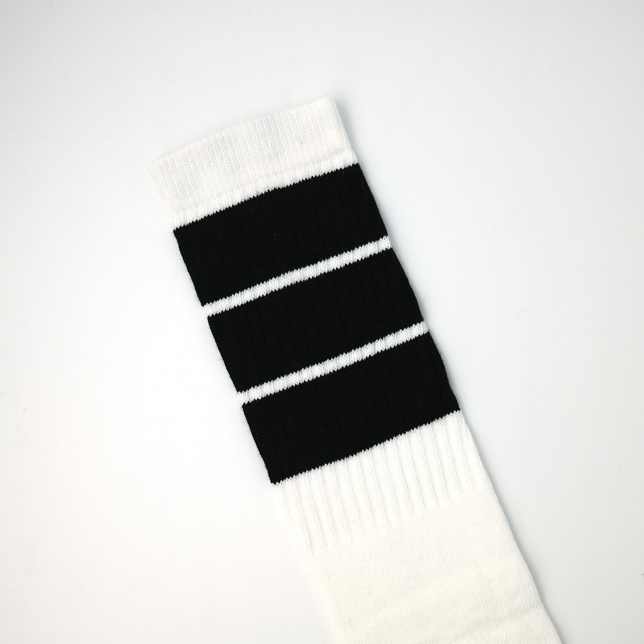 22インチ ラインチューブソックス BLACK STYLE 5 – SOCKSTORE™