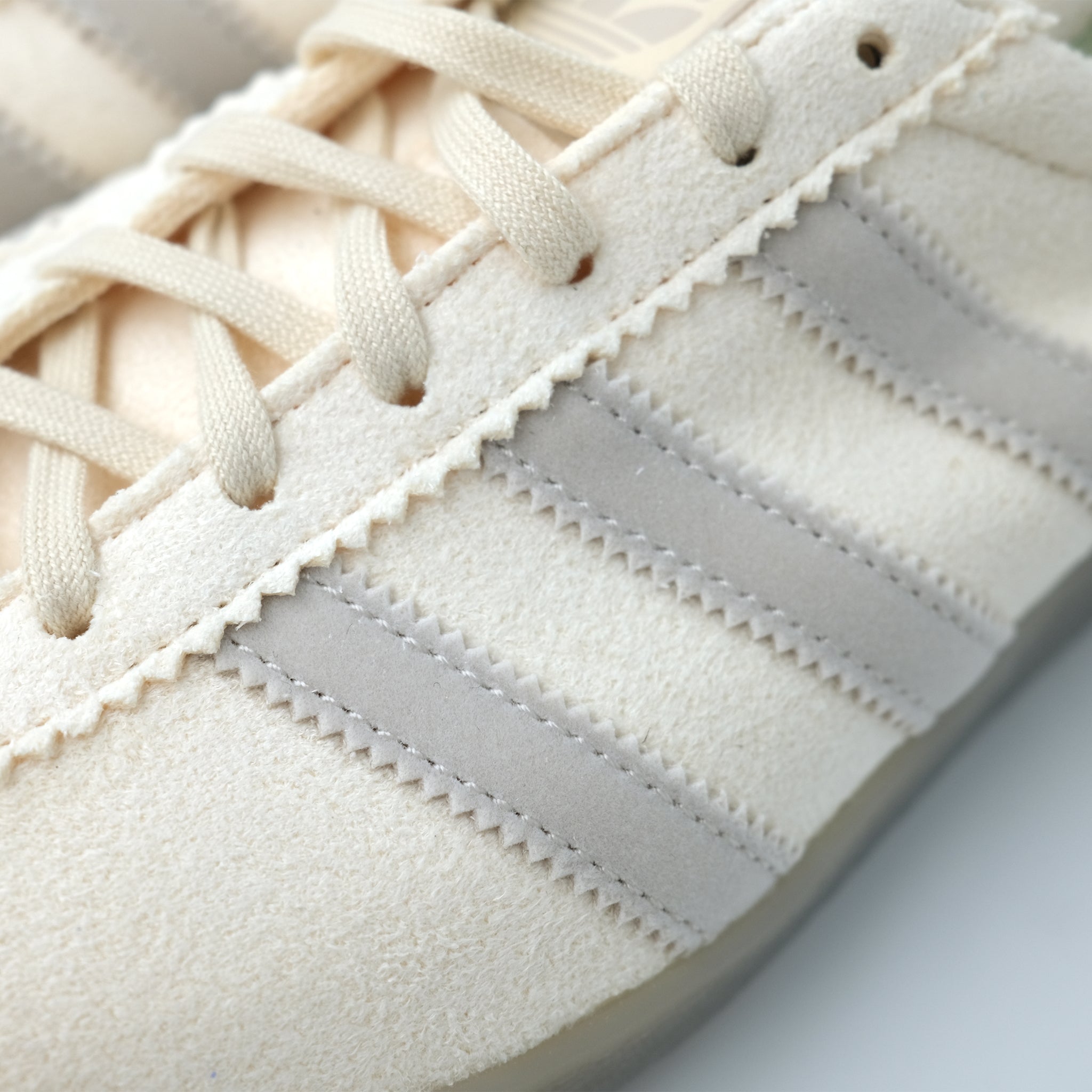 adidas Originals タバコ グルーエン / TOBACCO GRUEN CREAM WHITE – SOCKSTORE™