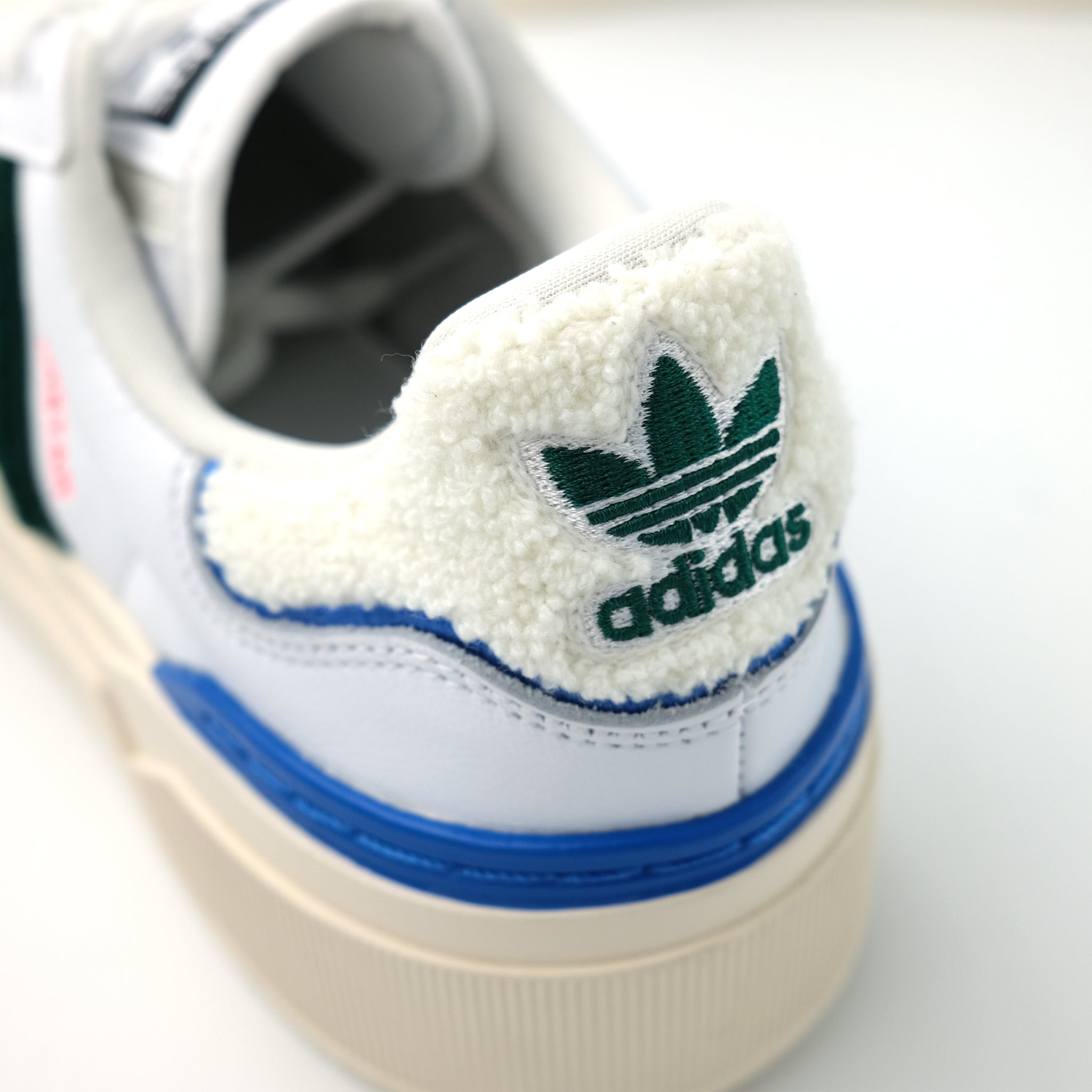 adidas Originals SST ボネガ 2B / SST BONEGA 2B – SOCKSTORE™