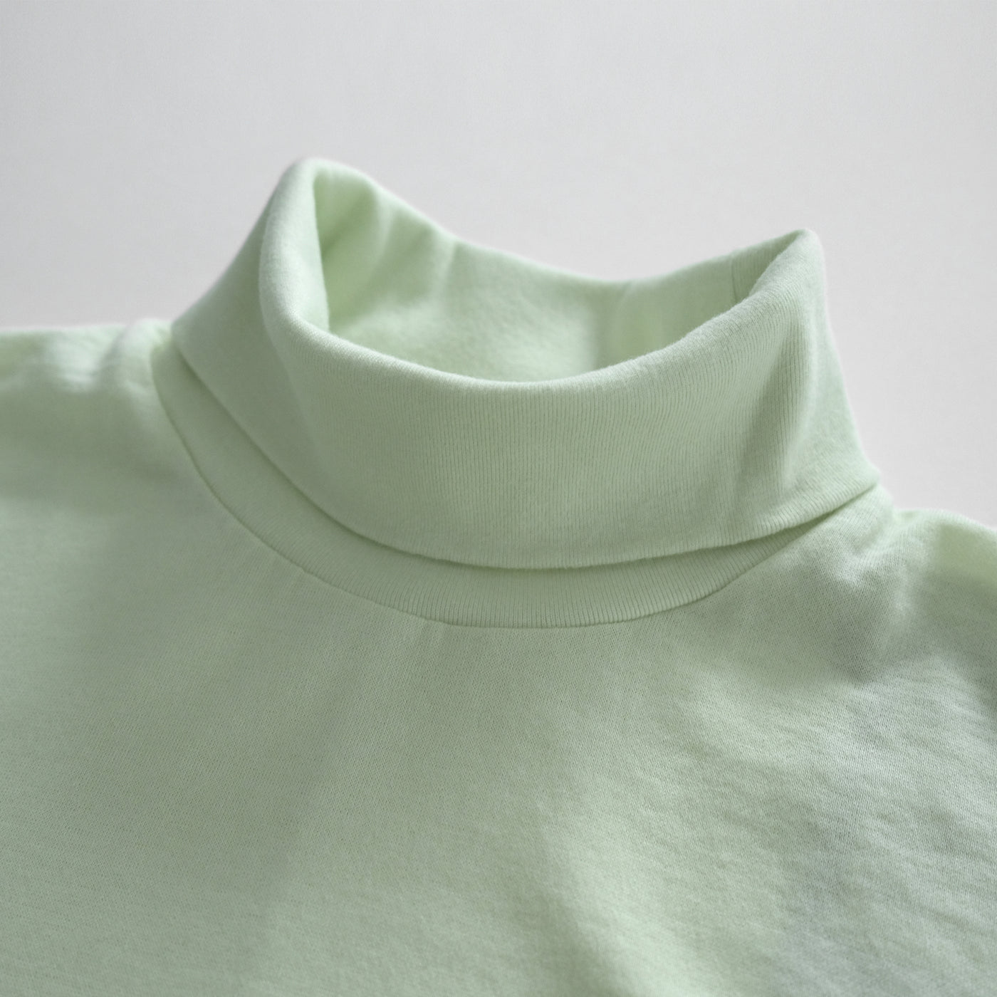 SOFT PILE HIGH NECK YELLOW