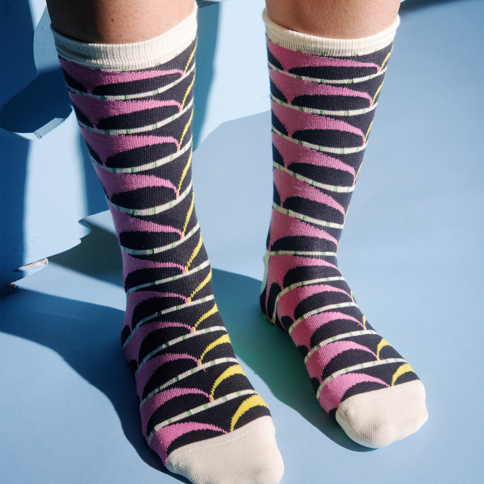 Arch Socks Femme Black Cream Yellow Green Pink – SOCKSTORE™